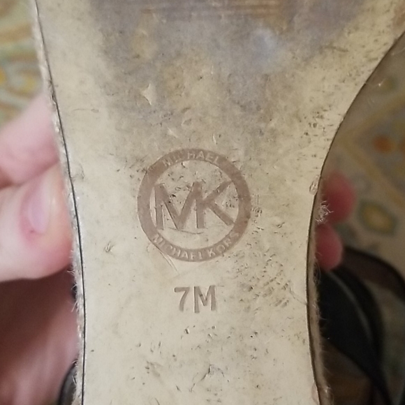 Michael Kors black strappy sandals - Picture 3 of 5